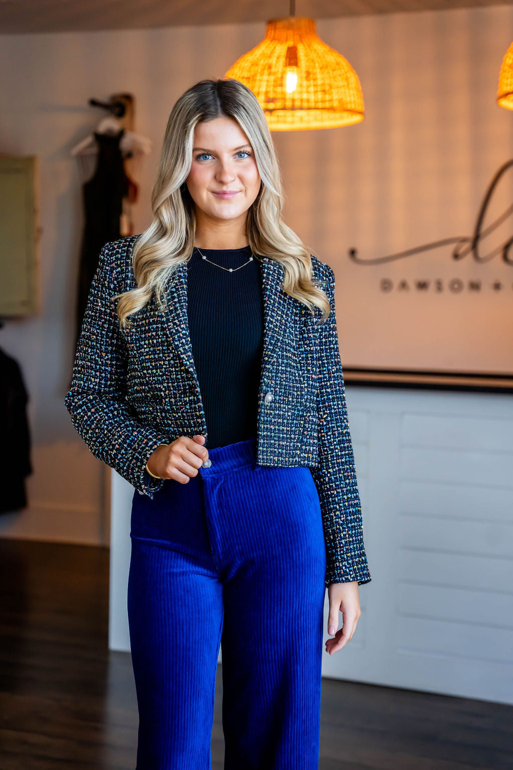 CHANEL'S CROPPED BLAZER