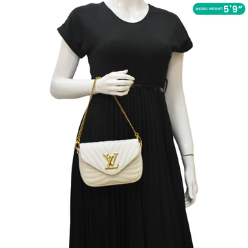 LOUIS VUITTON New Wave Multi Pochette Leather Chain Shoulder Bag White