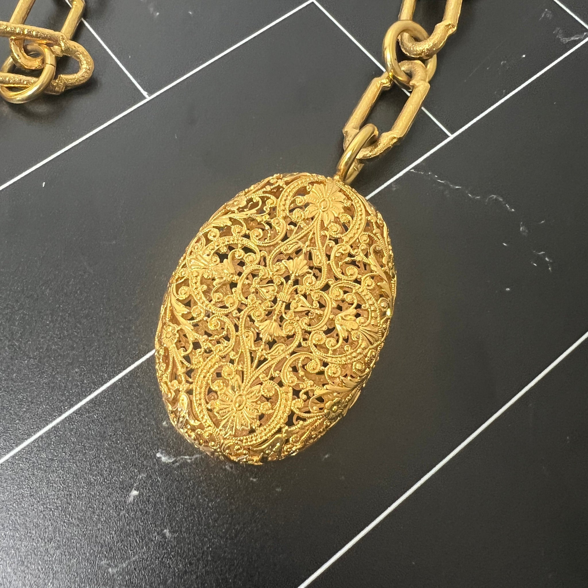 Vintage Chanel Dangling Byzantie Gold Belt