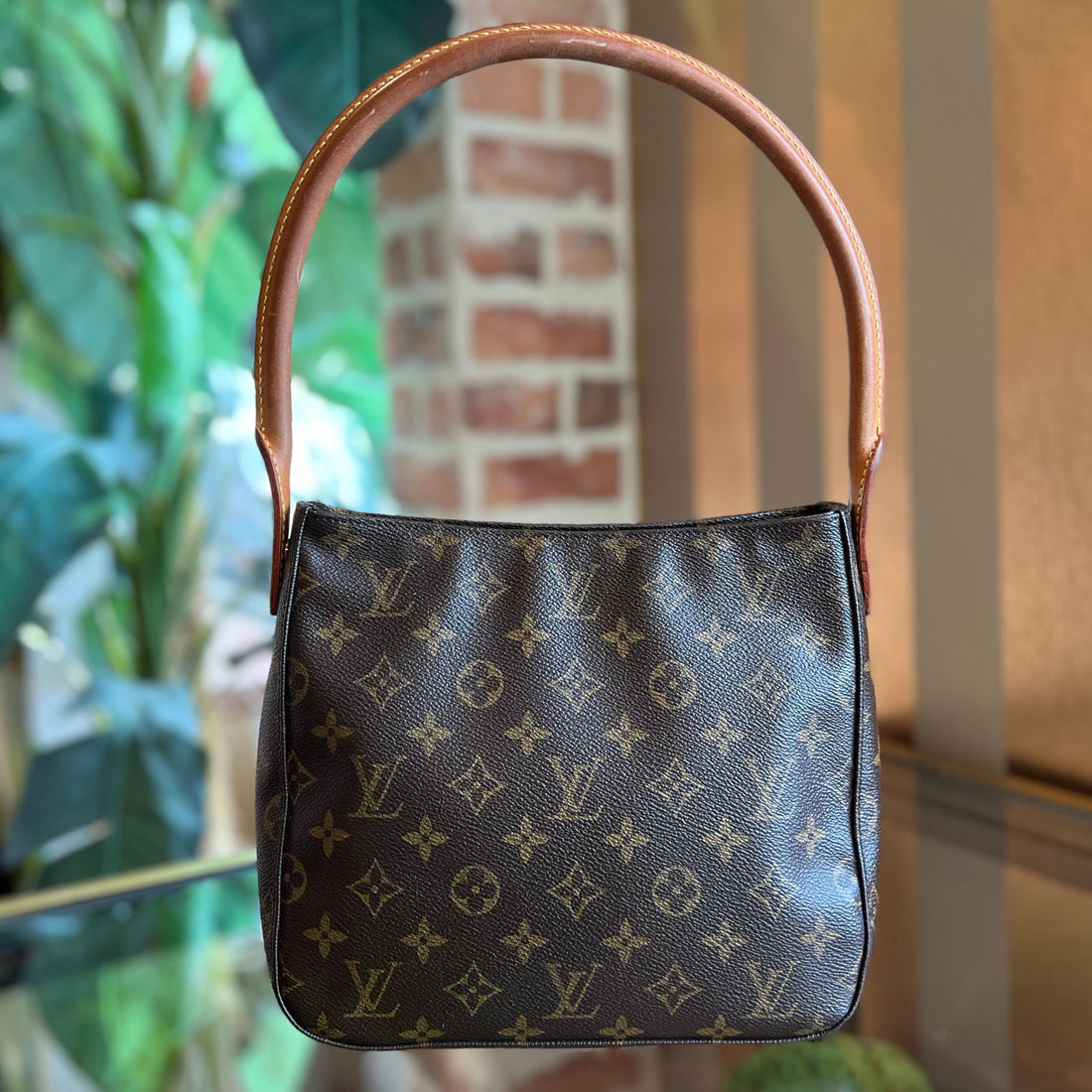 LOUIS VUITTON Looping MM Monogram Canvas Shoulder Bag