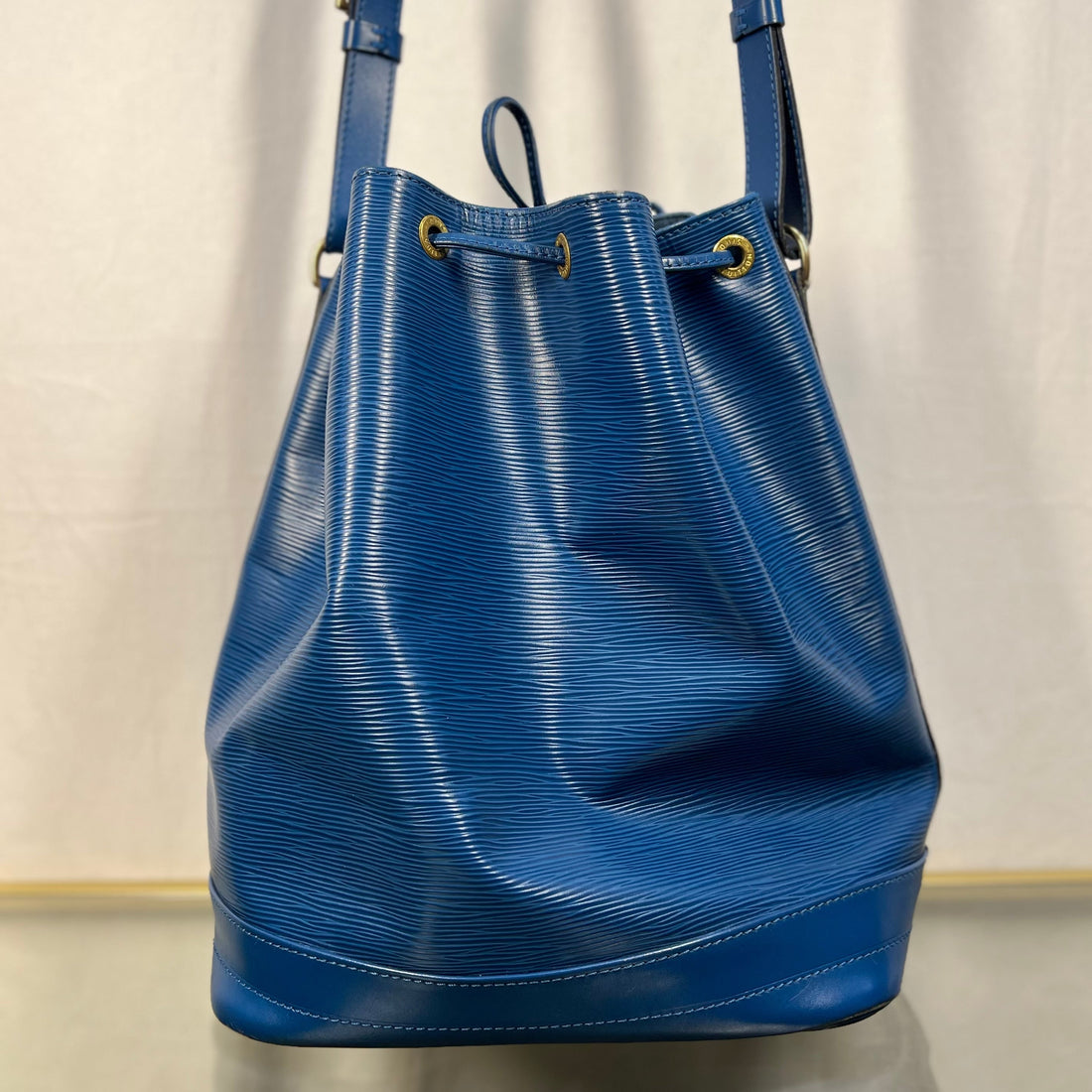 LOUIS VUITTON Noe Large Toledo Epi Leather Vintage Bucket Bag