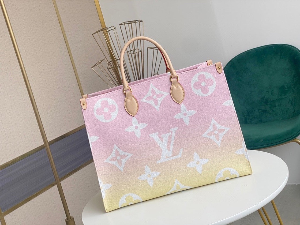 LV OnTheGo GM Monogram Giant Canvas Light Pink For Womtlm,  Tote Bags 16.1in/41cm LV M57641