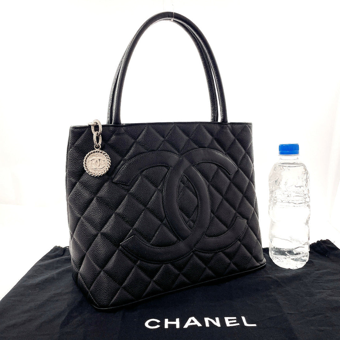 CHANEL Tote Bag A01804 Matt caviar skin black Matrasse Replica Tote