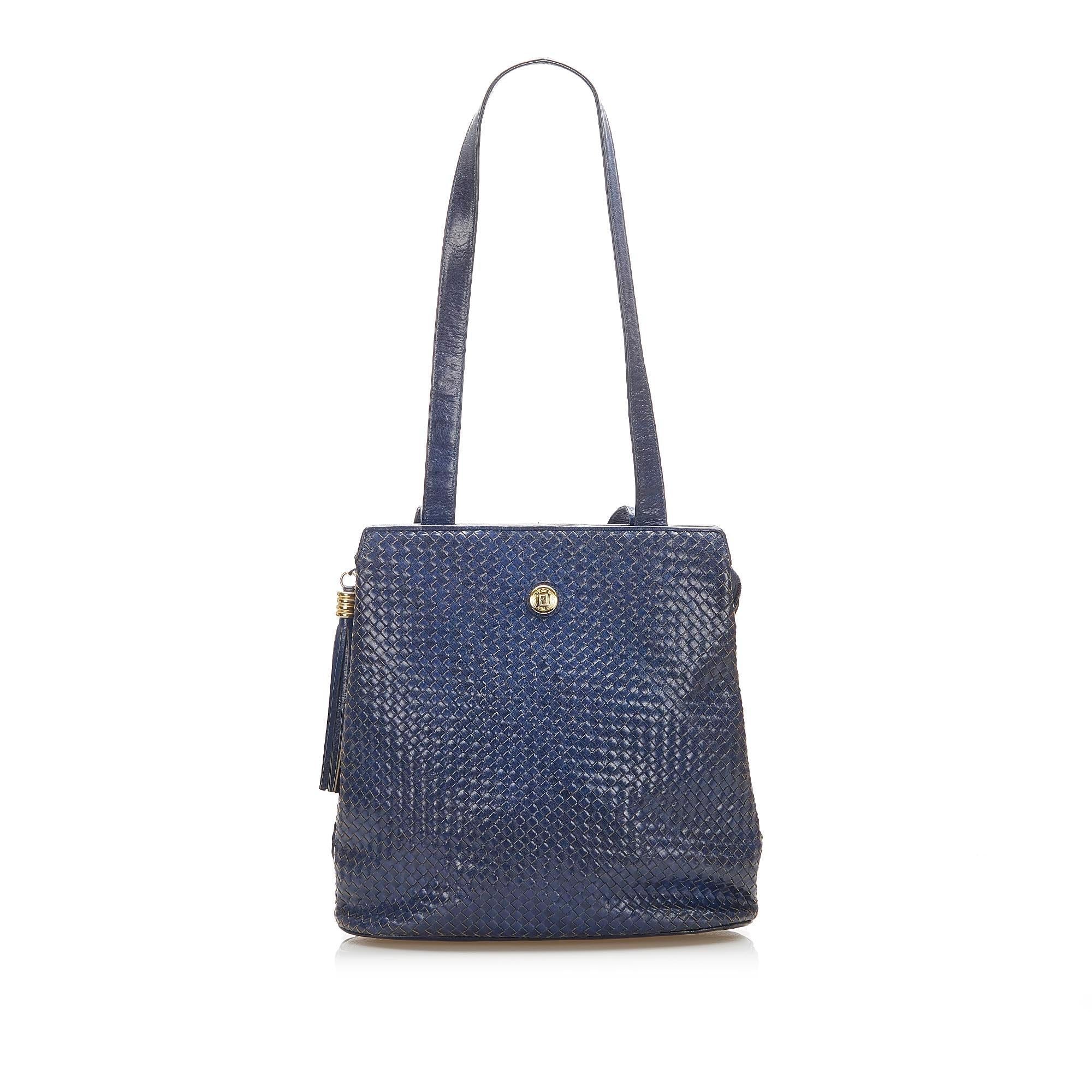 Fendi Leather Shoulder Bag (SHG-16986)