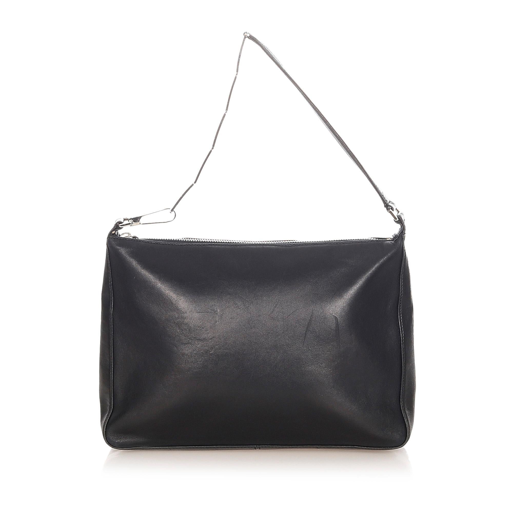Fendi Leather Shoulder Bag (SHG-20742)