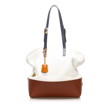 Fendi Selleria Leather Shoulder Bag (SHG-12395)