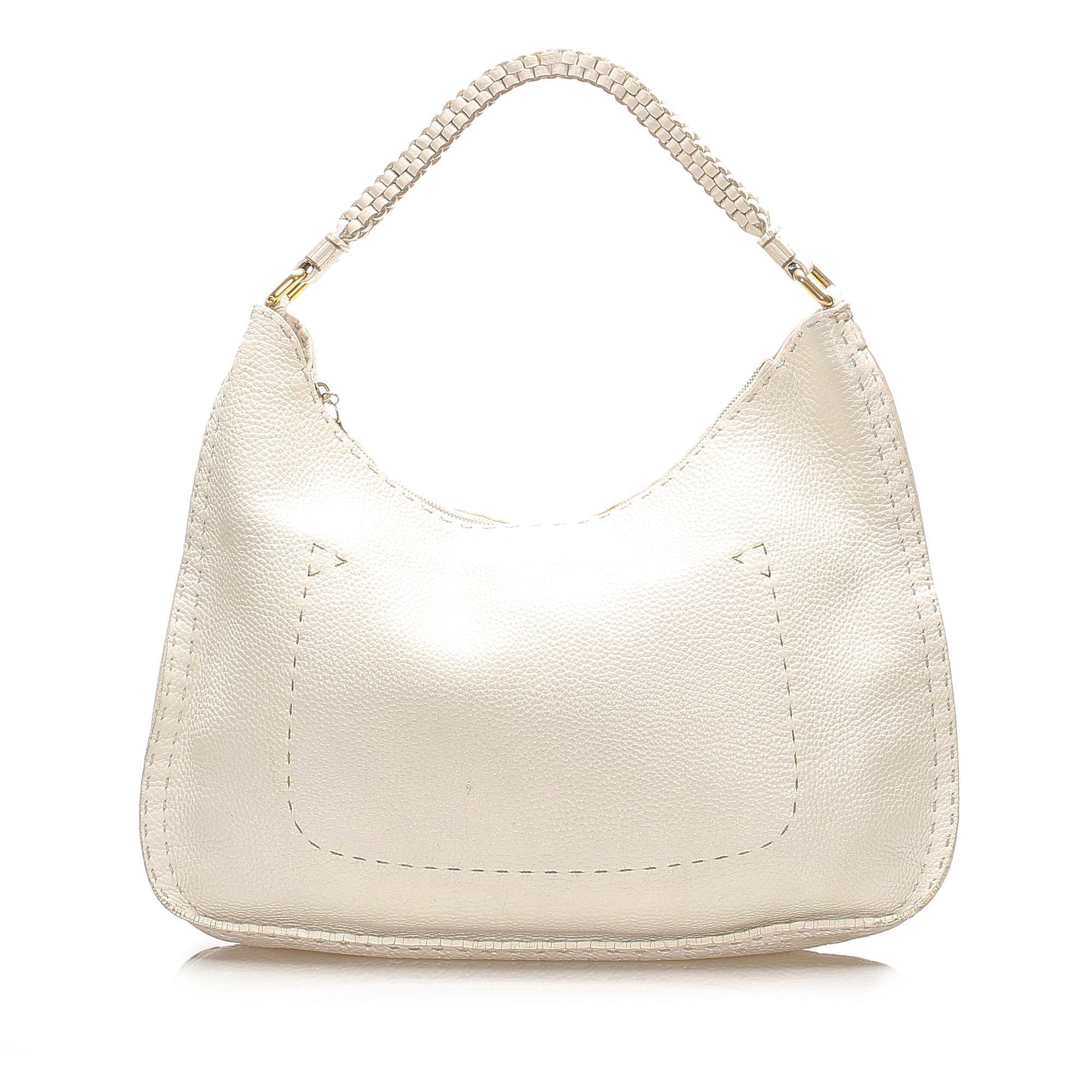 Fendi Selleria Leather Shoulder Bag (SHG-15418)