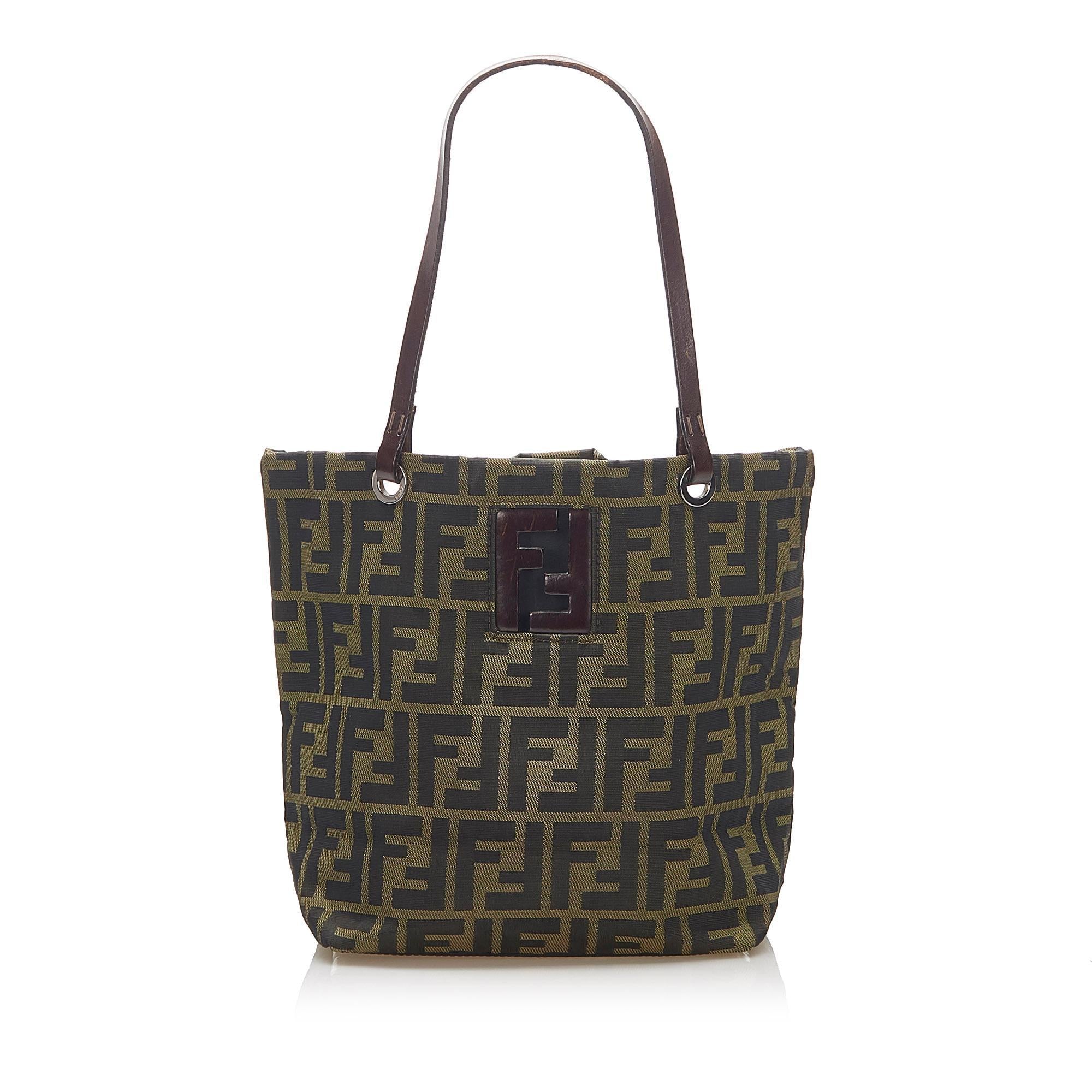 Fendi Zucca Canvas Shoulder Bag (SHG-16244)