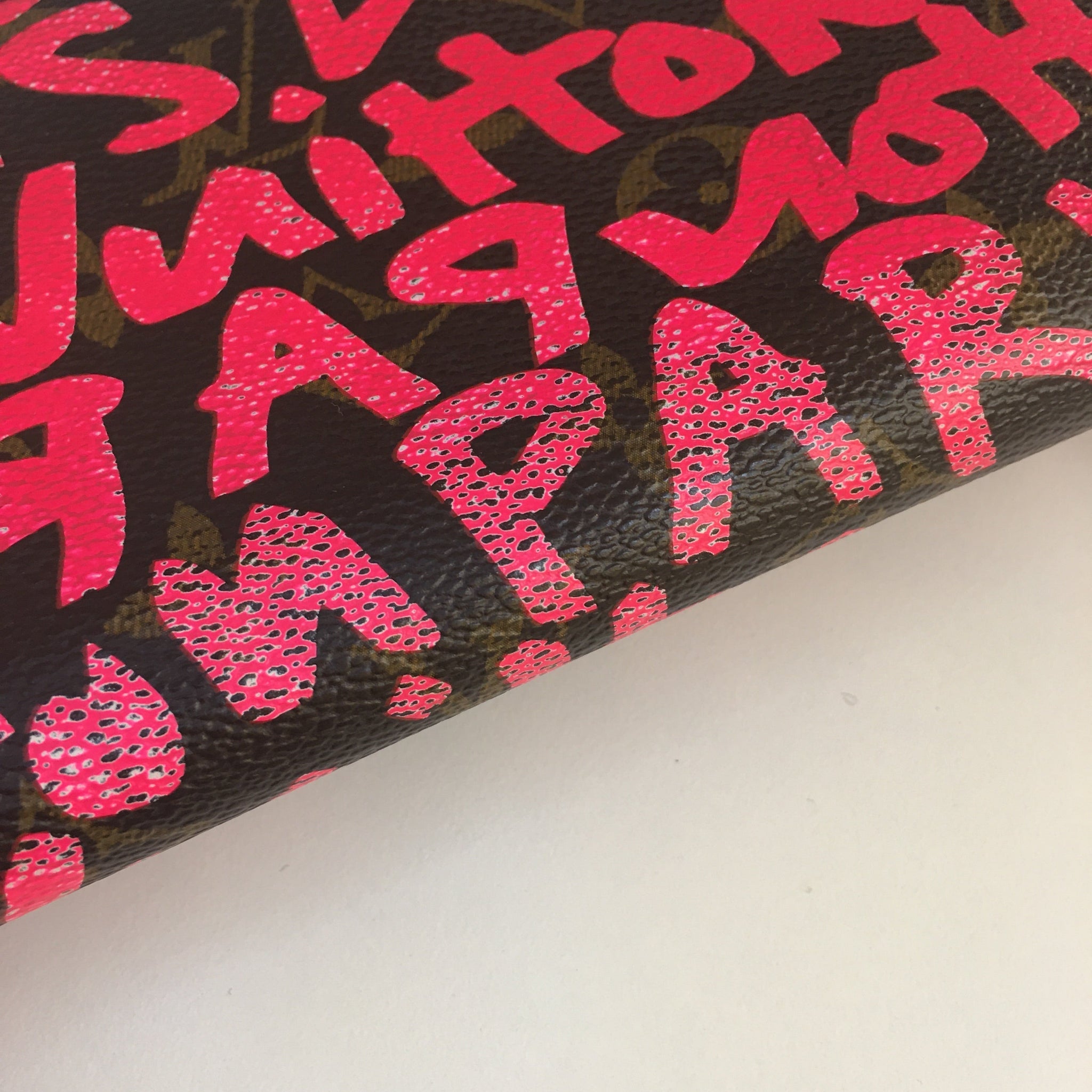 LOUIS VUITTON Limited Edition x Stephen Sprouse Graffiti Wallet