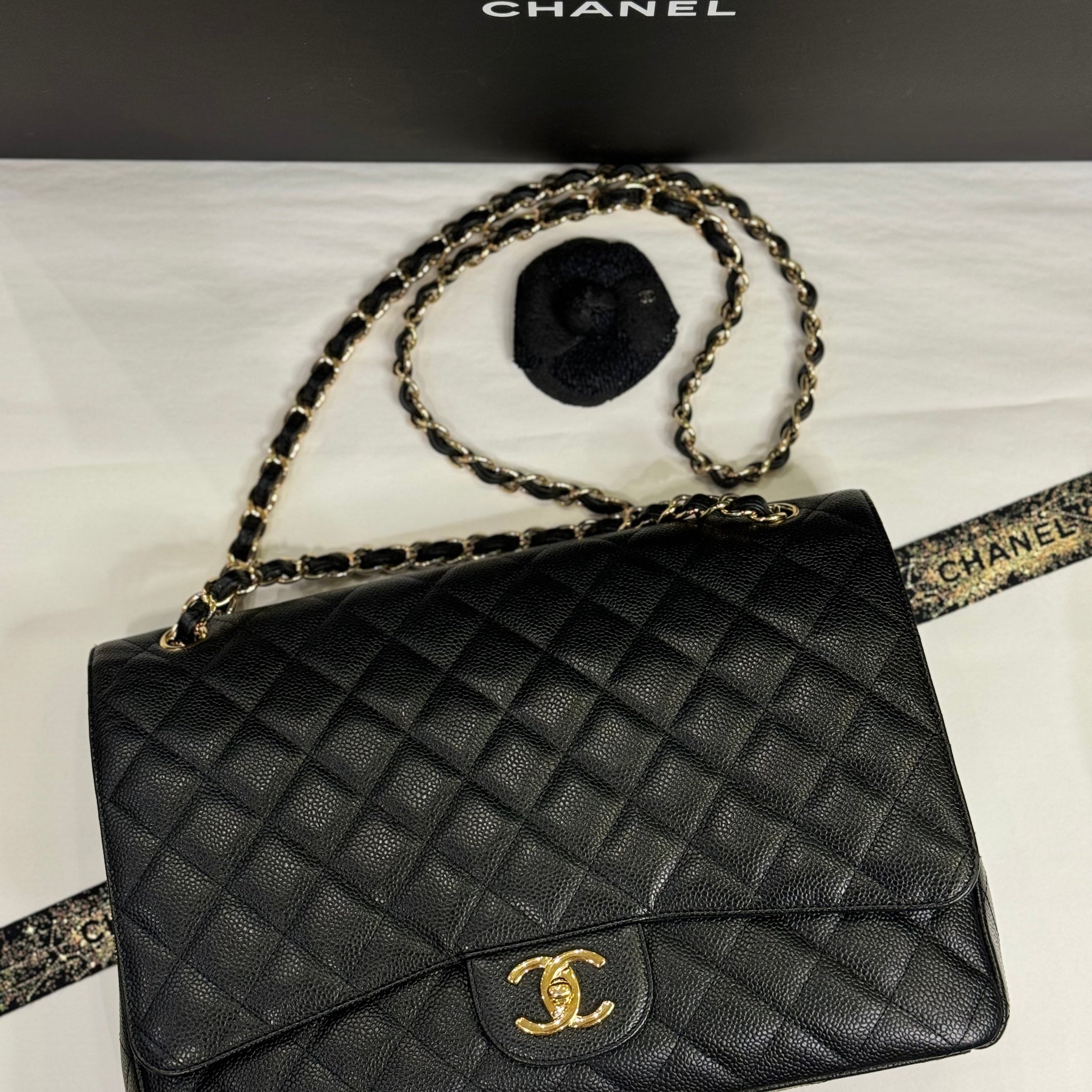 Chanel - Maxi Jumbo