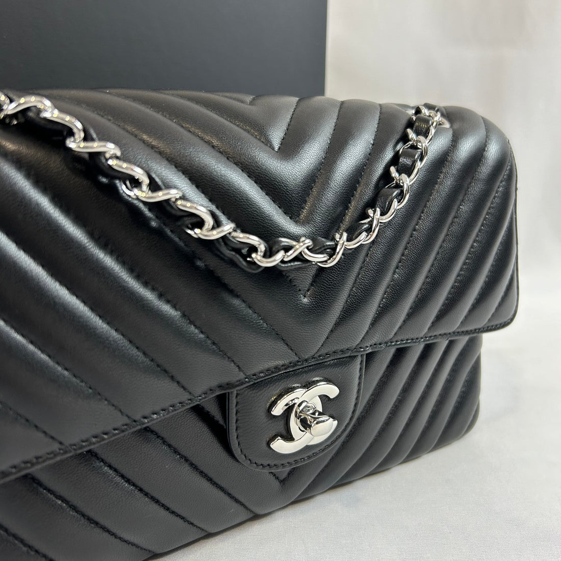 Chanel - Sac Timeless Chevron