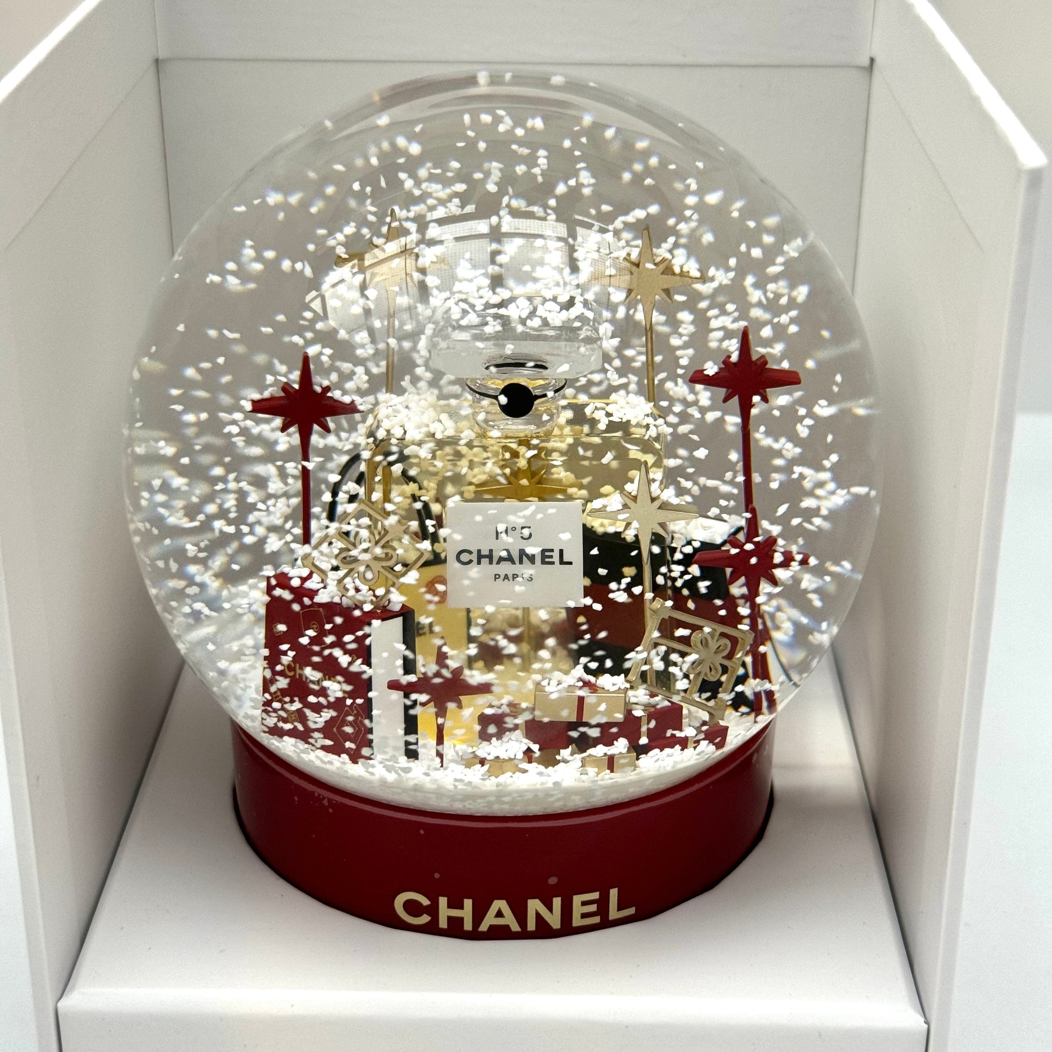 Chanel - Boule à neige