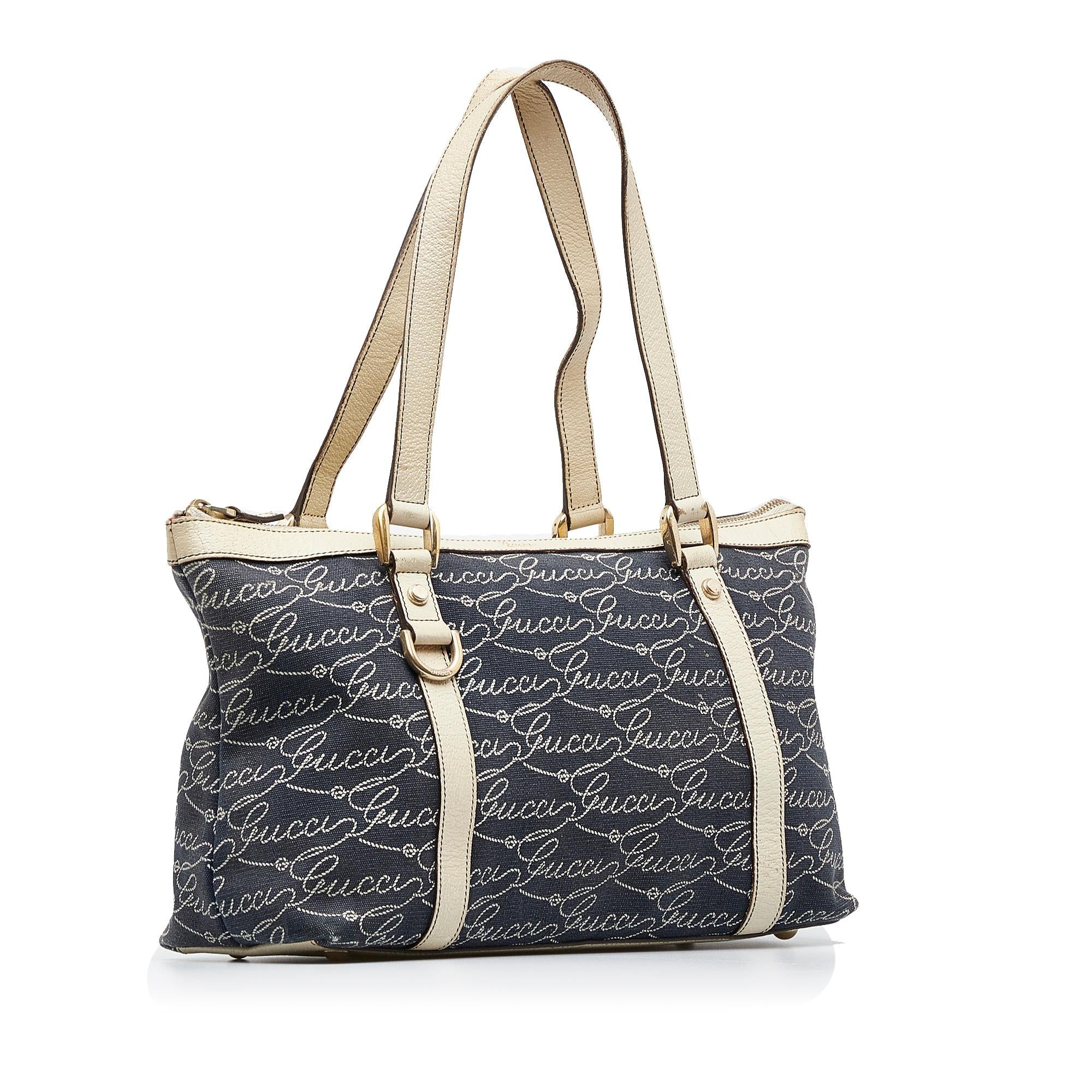 Gucci Abbey D- Ring Shoulder Bag (SHG-h32Te3)