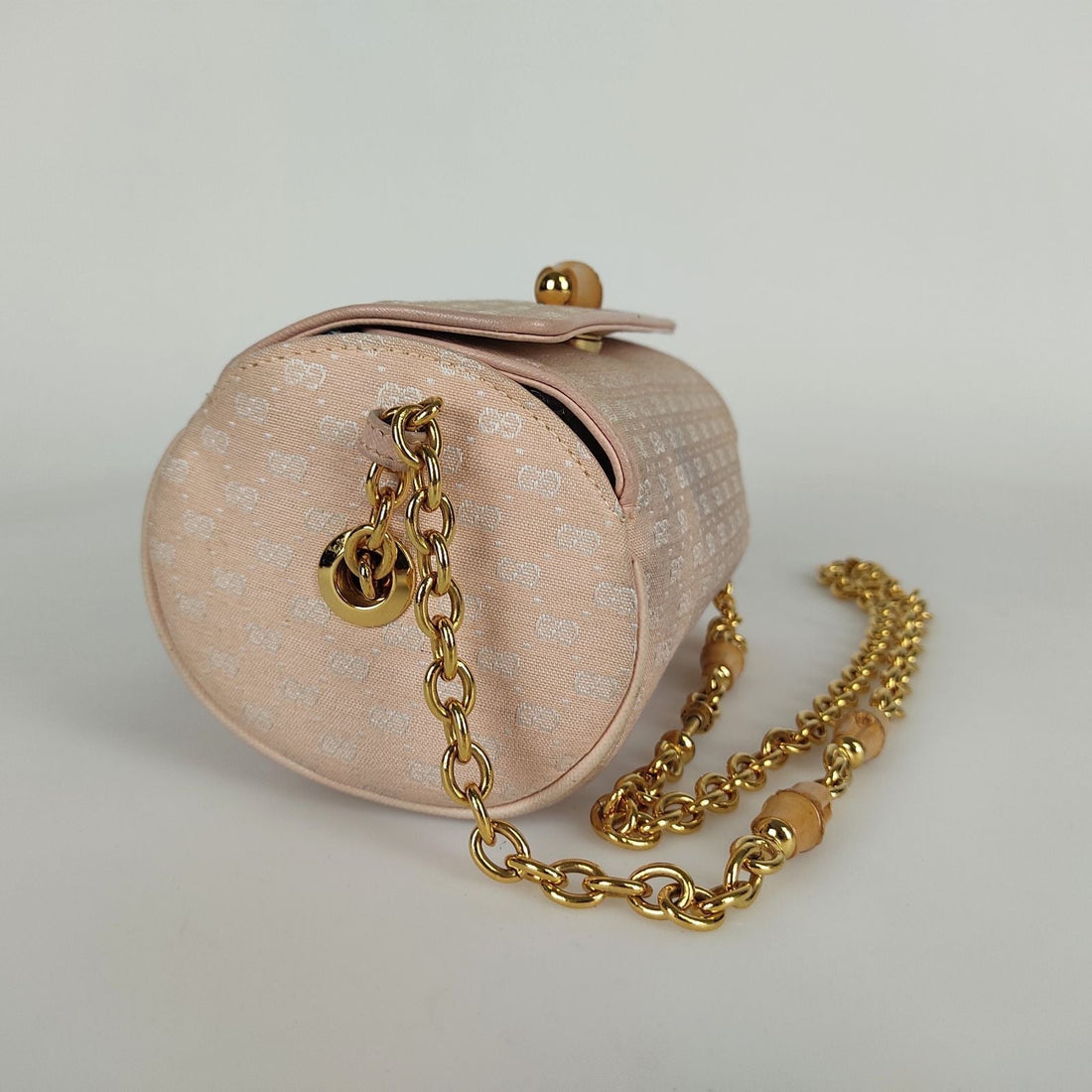 GUCCI Gucci Gucci vintage Bamboo shoulder bag in pink GG canvas