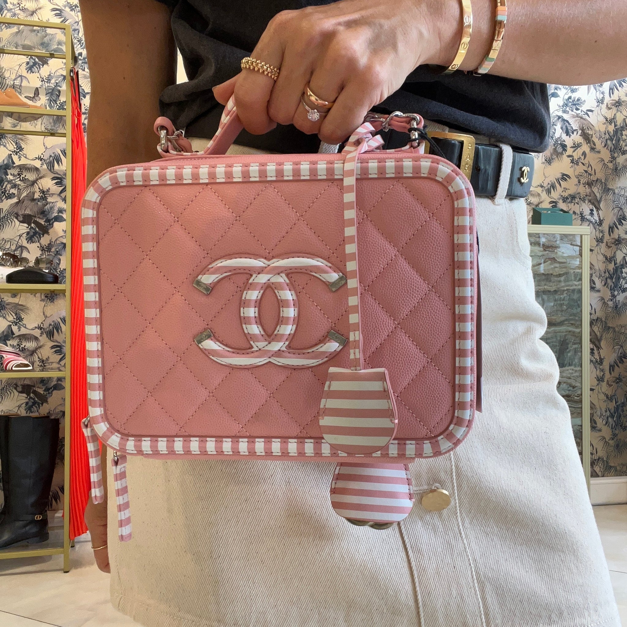 2018 Filigree Vanity Bag Pink