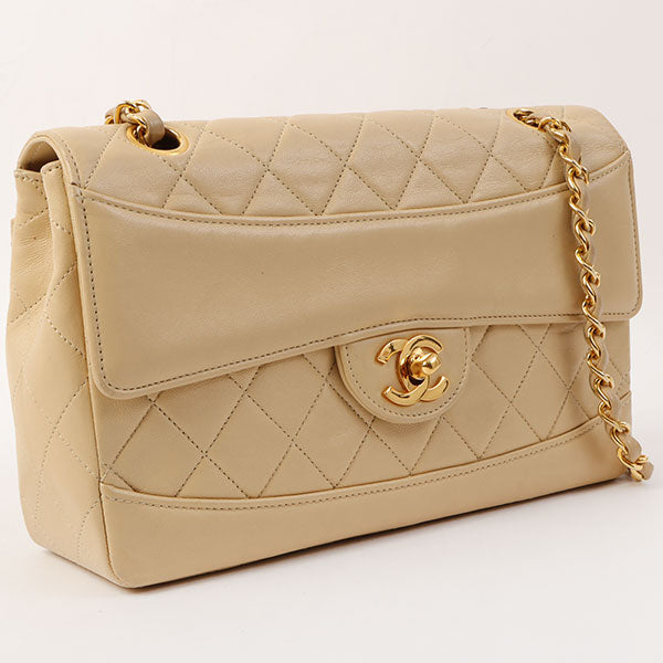Chanel Around 1990 Made Design Flap Chain Bag With Pouch Beige