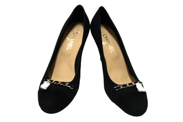 NEW Chanel Black Navy Blue Suede Cap Toe Chain CC Pumps Size 40.5