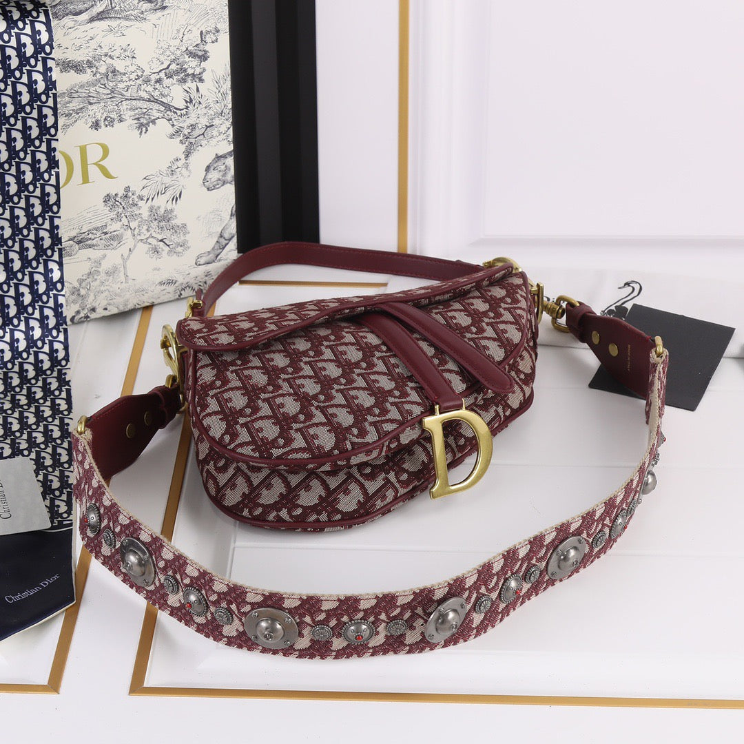 CHANEL Diana Flap Chain Shoulder Bag Black Quilted Lambskin Purse h32