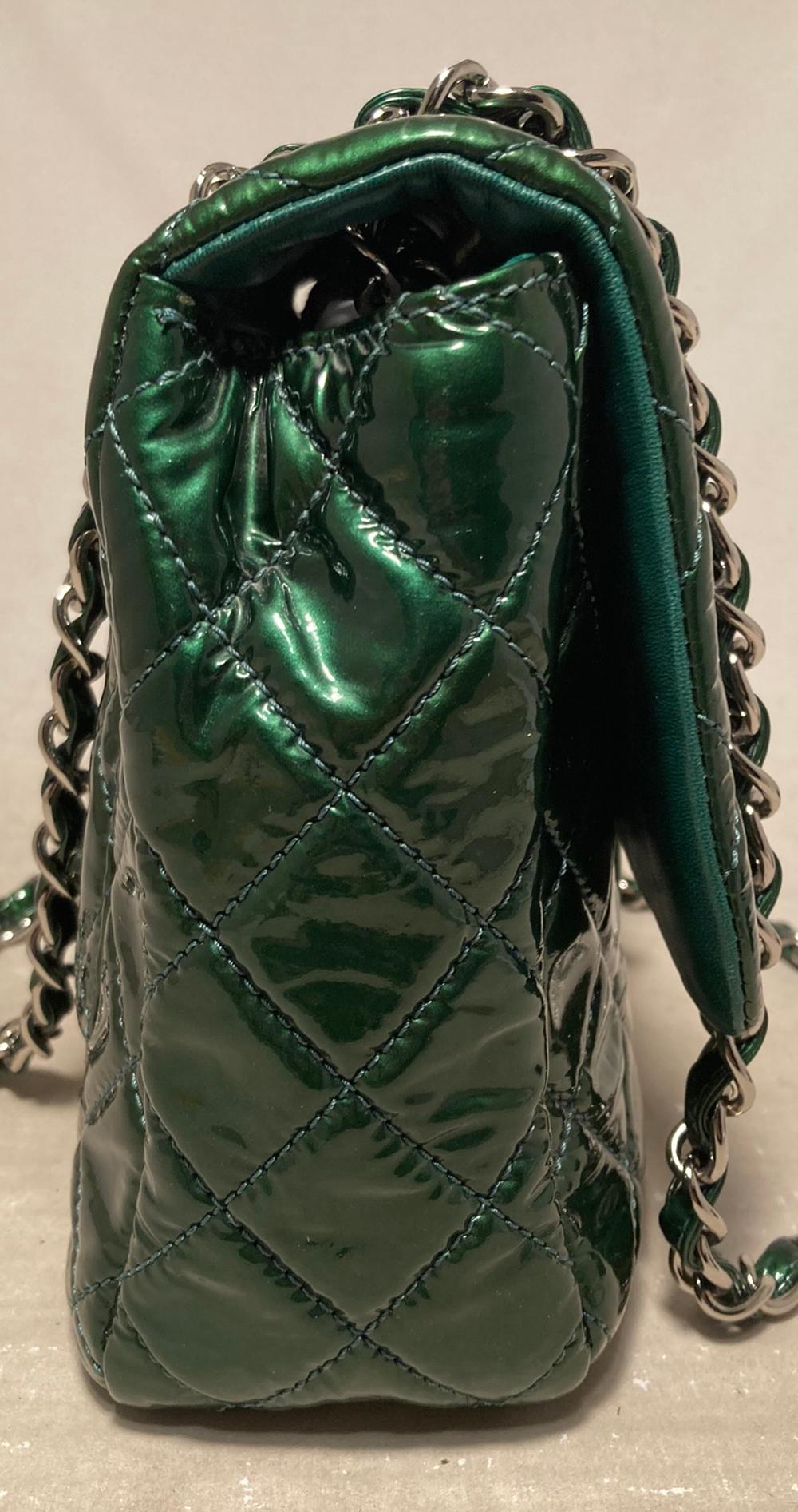 CHANEL RARE Metallic Green Patent Leather Jumbo Classic Flap