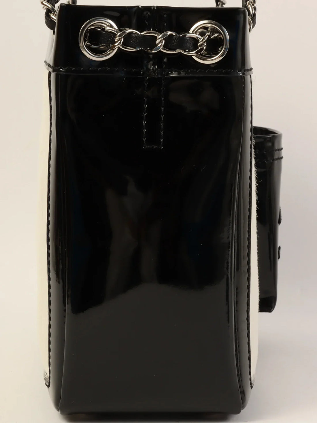 CHANEL Around 2005 Made Unborn Calf Patent Conbination Cc Mark Stitch Chain Tote Bag White/Black