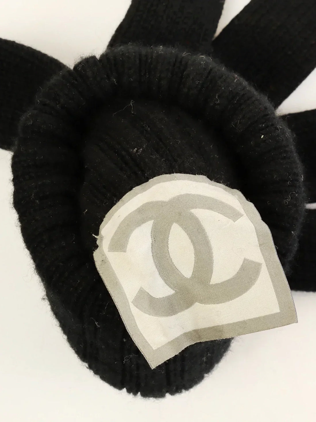 CHANEL Sport Line Cashmere Cc Mark Plate Gloves Black