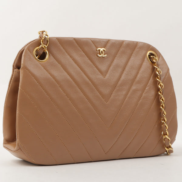 Chanel Around 1990 Made Chevron Cc Mark Plate Metal Clasp Chain Bag Pale Brown