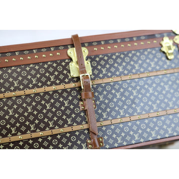 CHANEL Full Flap Chain Shoulder Bag Crossbody Black Quilted Lamb k64