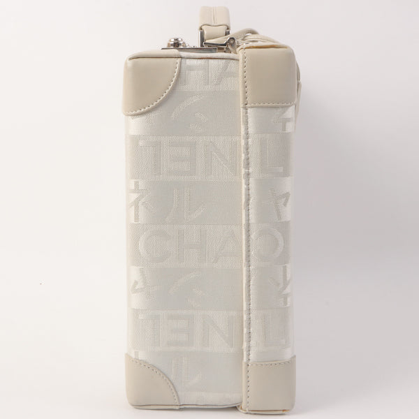 Chanel Around 2005 Made Ginza Limited Logo Pattern Pearl Cc Mark Attache Case White/Silver