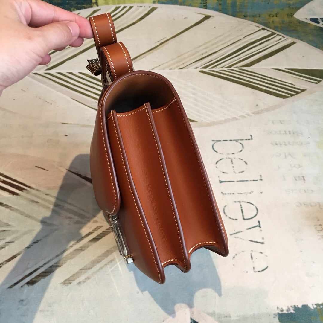 HM Constance 24 Swift Brown For Womtlm Silver Toned Hardware, Handbags, Shoulder Bags 9.5in/24cm