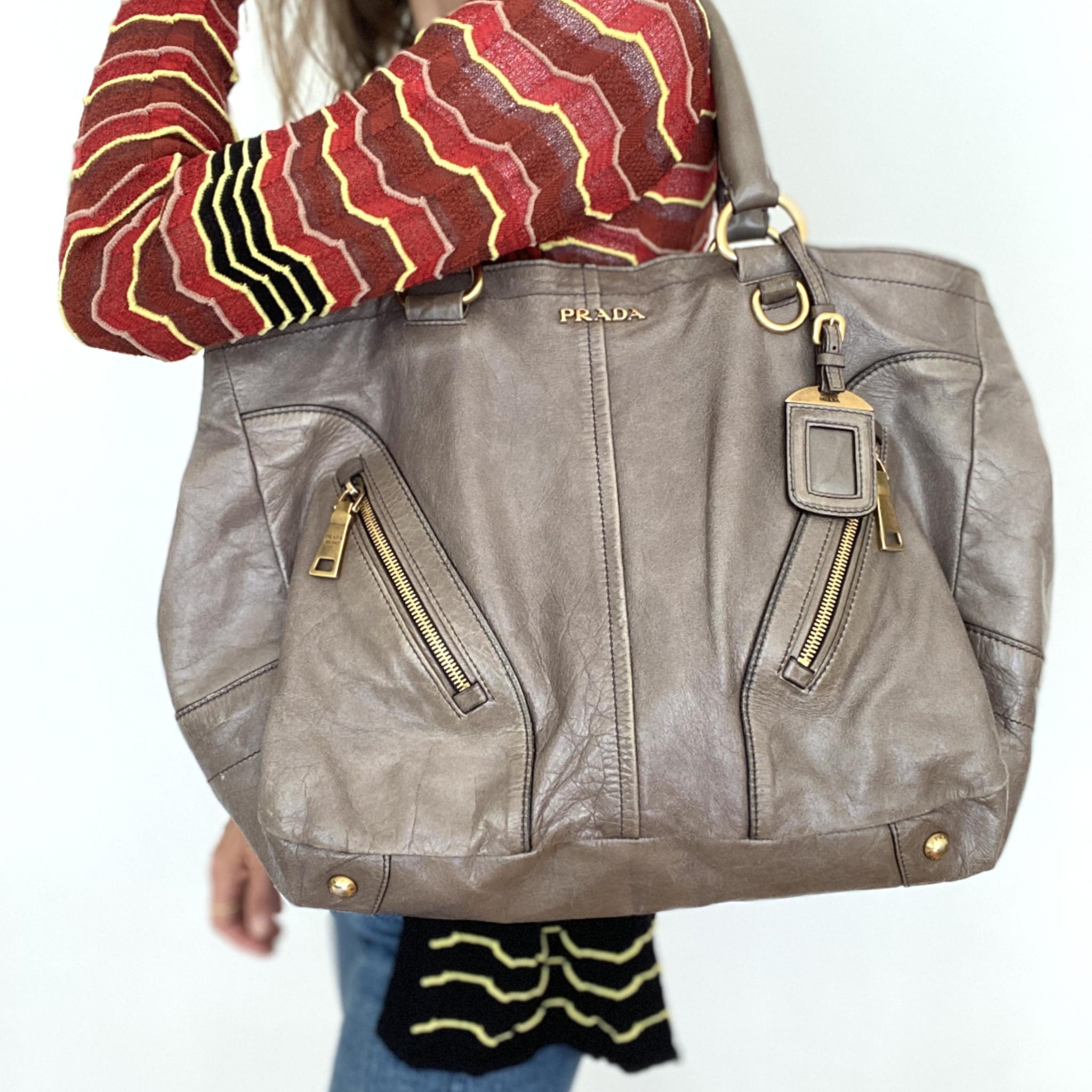 VITELLO SHINE GLAZED TOTE BAG IN CRETA