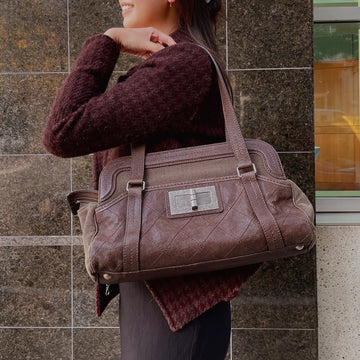 CHANEL vintage 2.55 Shoulder Bag