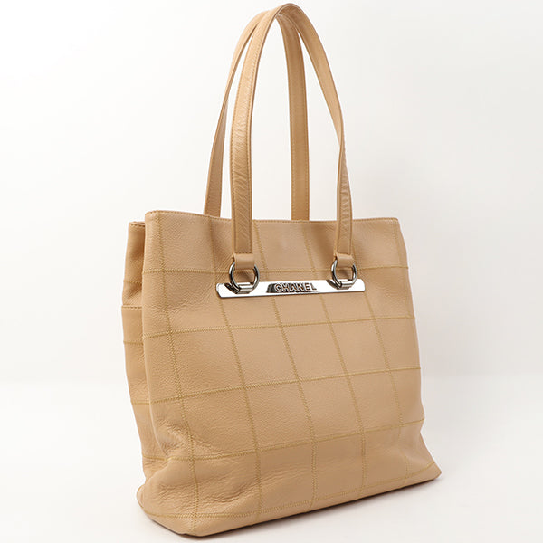 Chanel Around 2006 Made Caviar Skin Chocolate Bar Cut-Out Logo Plate Shoulder Bag Smoky Beige