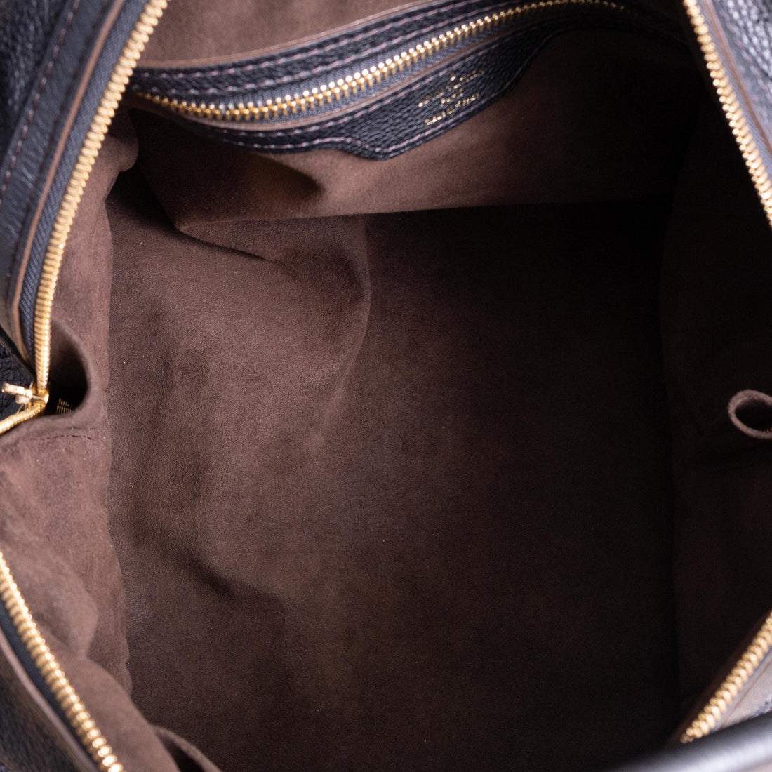 LOUIS VUITTON Mahina Galatea PM Black