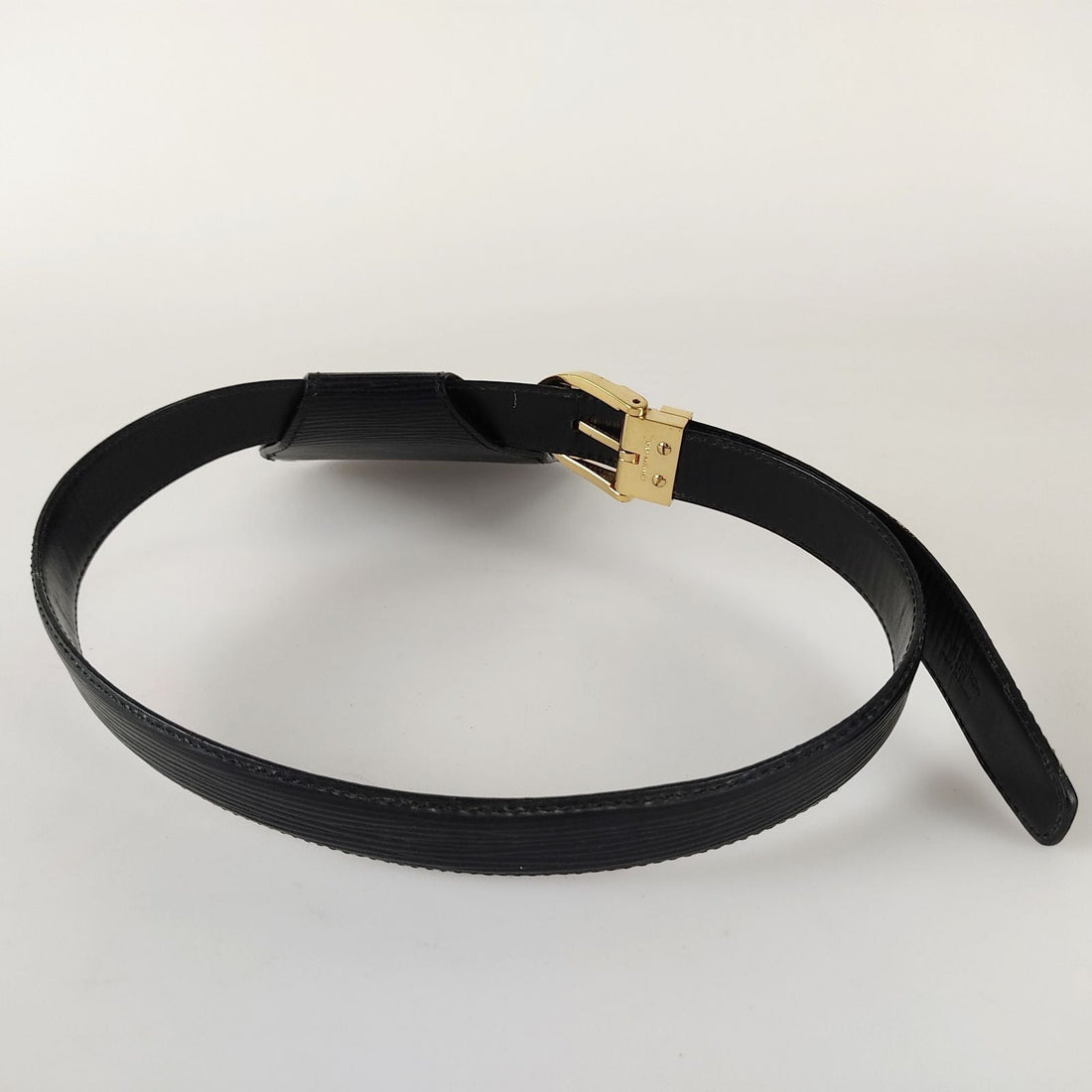LOUIS VUITTON fanny pack Sherwood Epi black belt