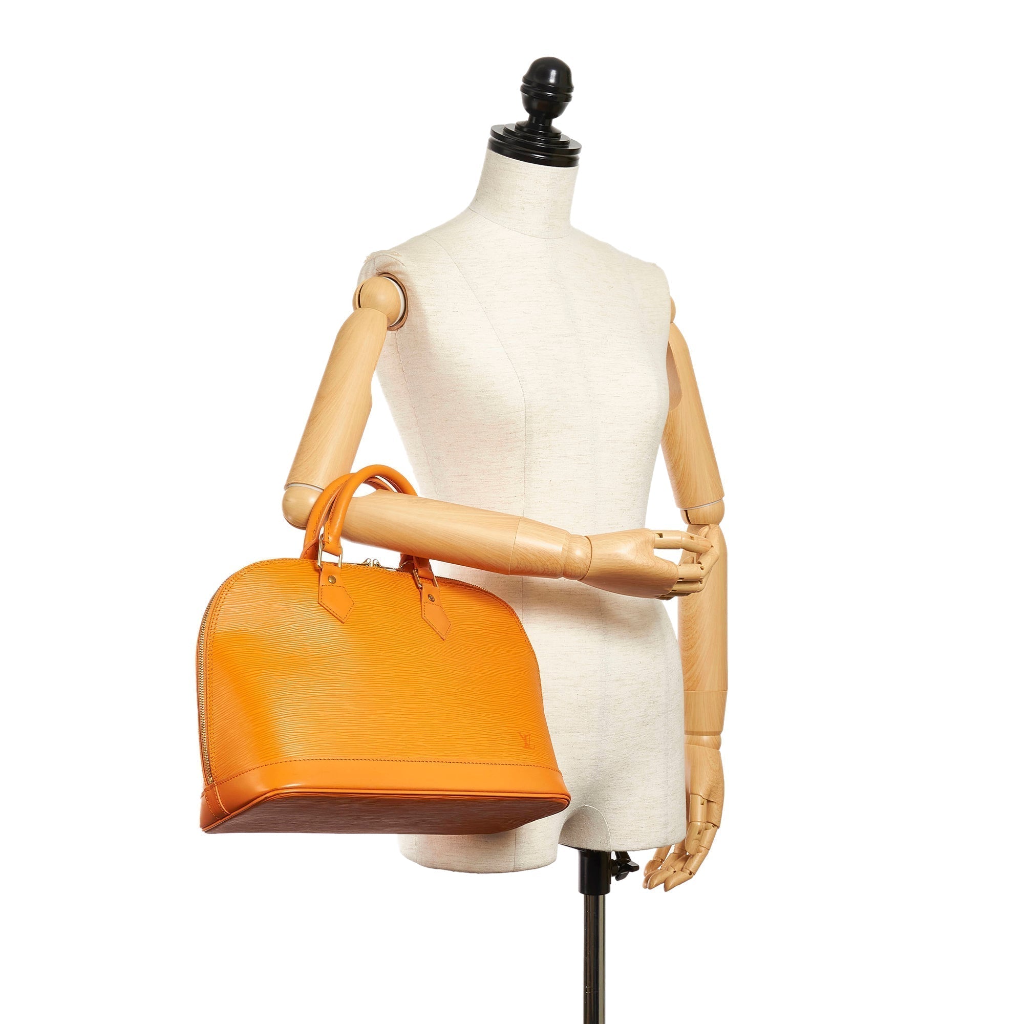 LOUIS VUITTON Epi Alma PM Orange