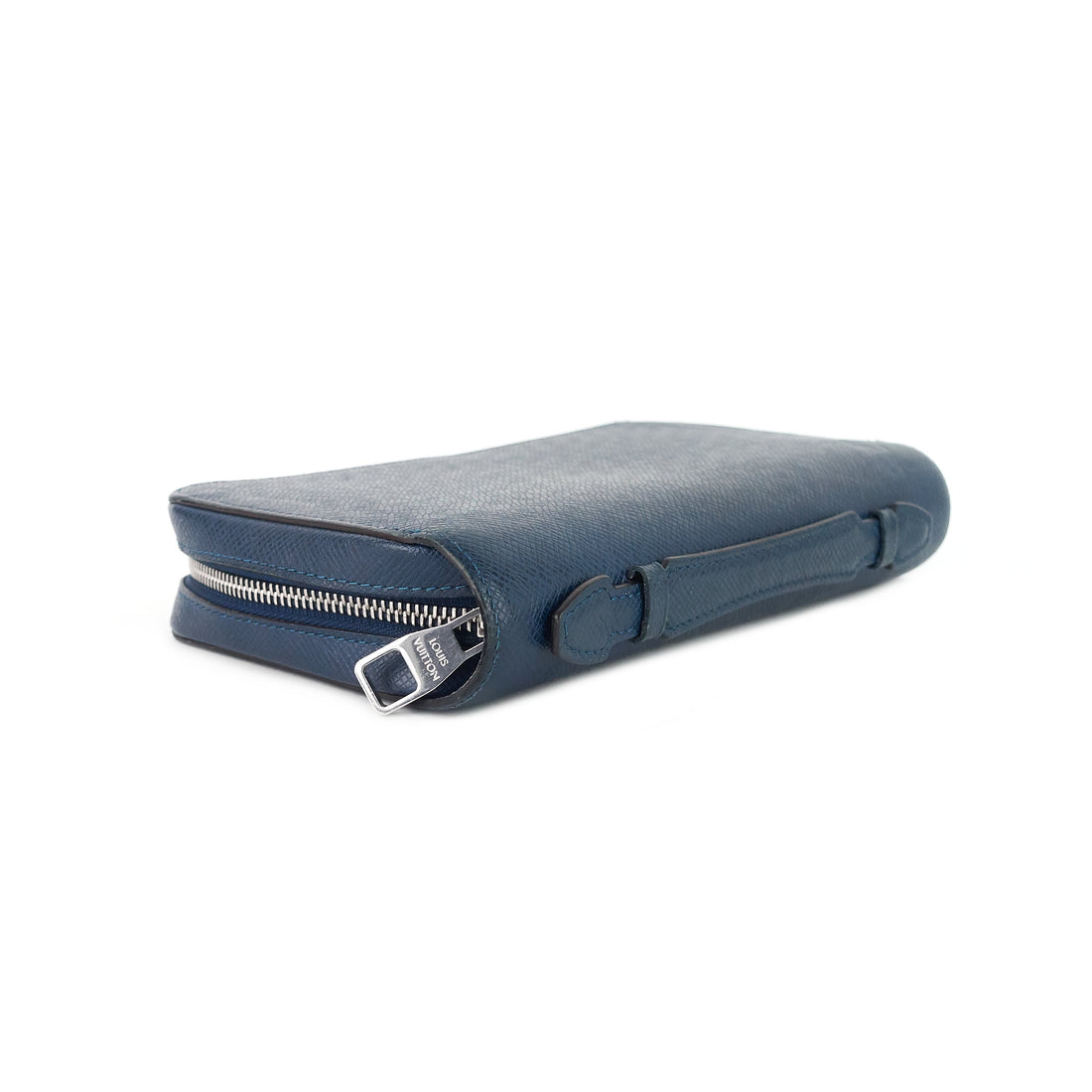 LOUIS VUITTON Zippy XL Taiga Leather Organizer Wallet