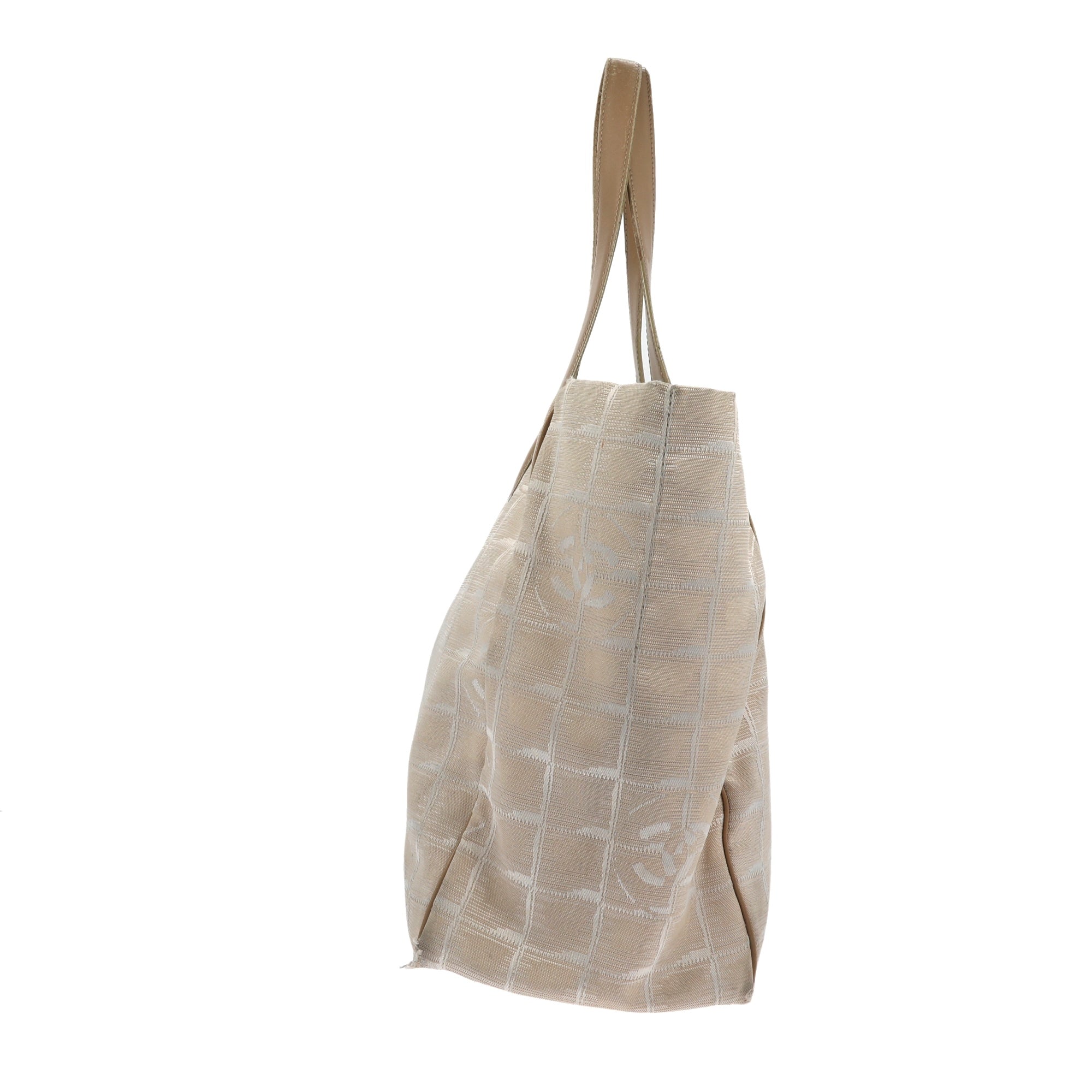 CHANEL Shoulder Bag in Beige Fabric