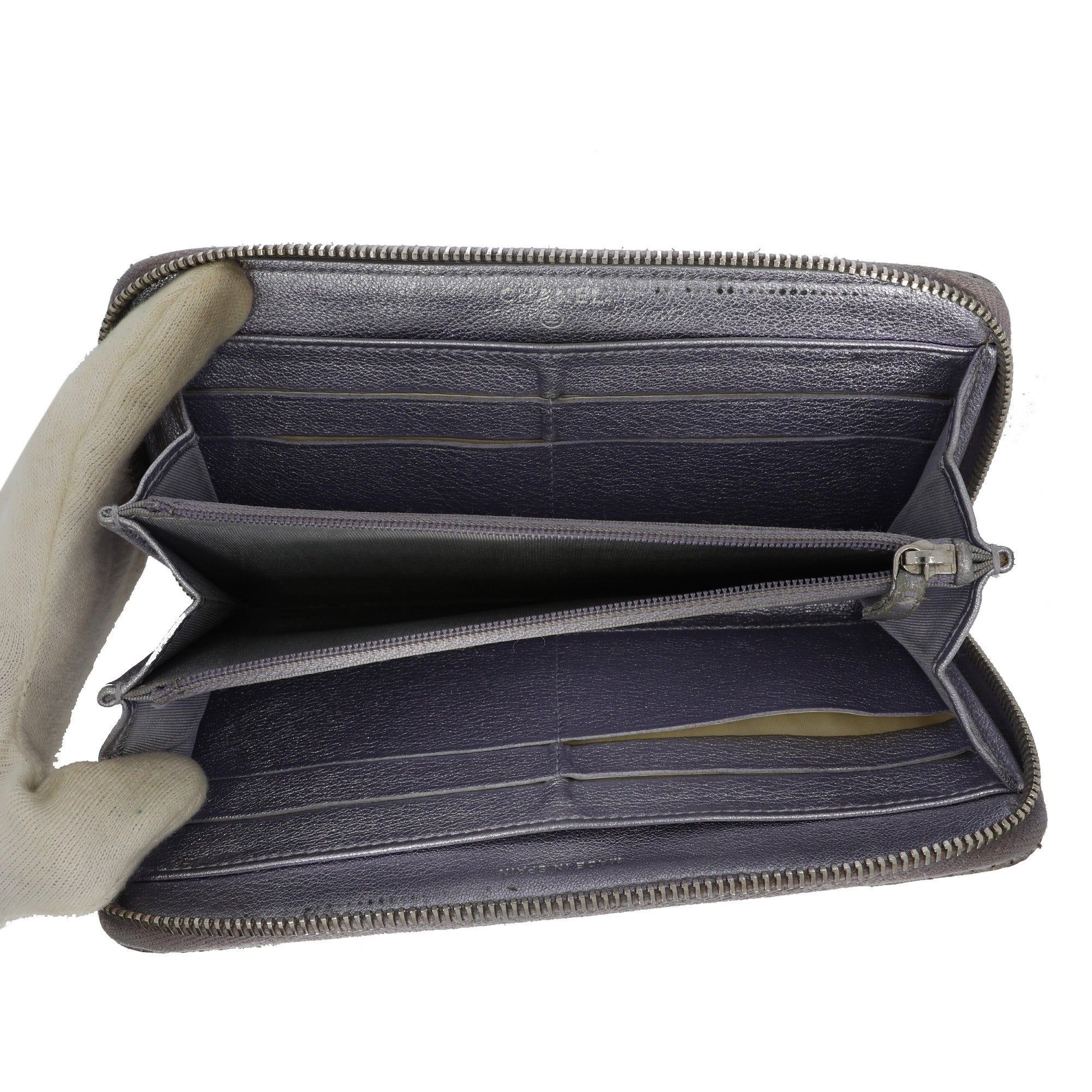 CHANEL Wallet in Metallic Leather