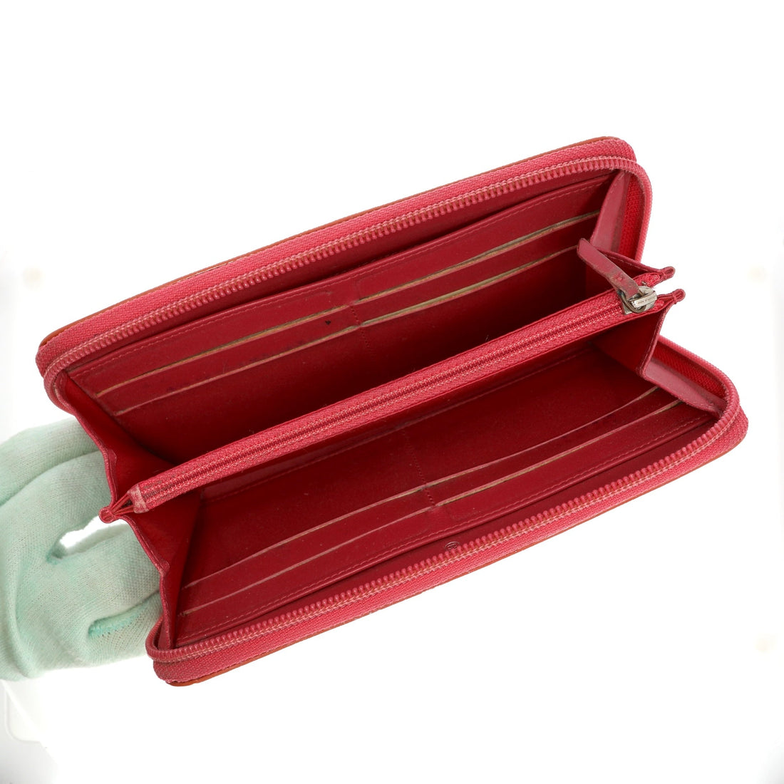 CHANEL Wallet in Pink Patent