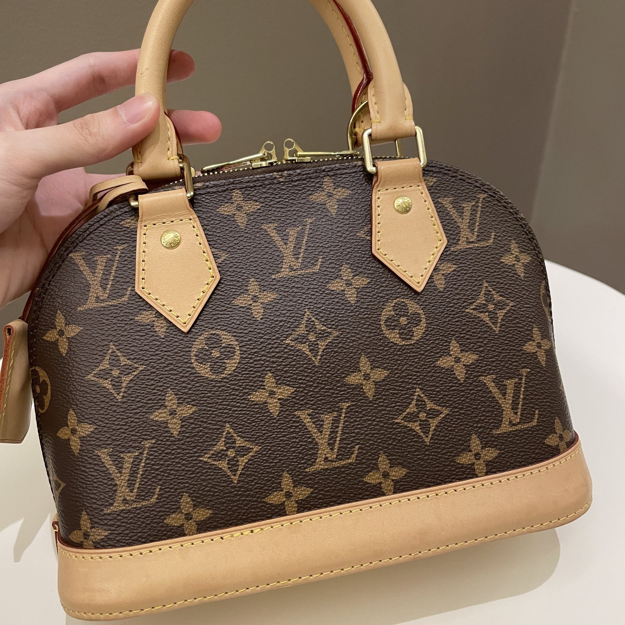 Louis Vuitton Alma BB Monogram
