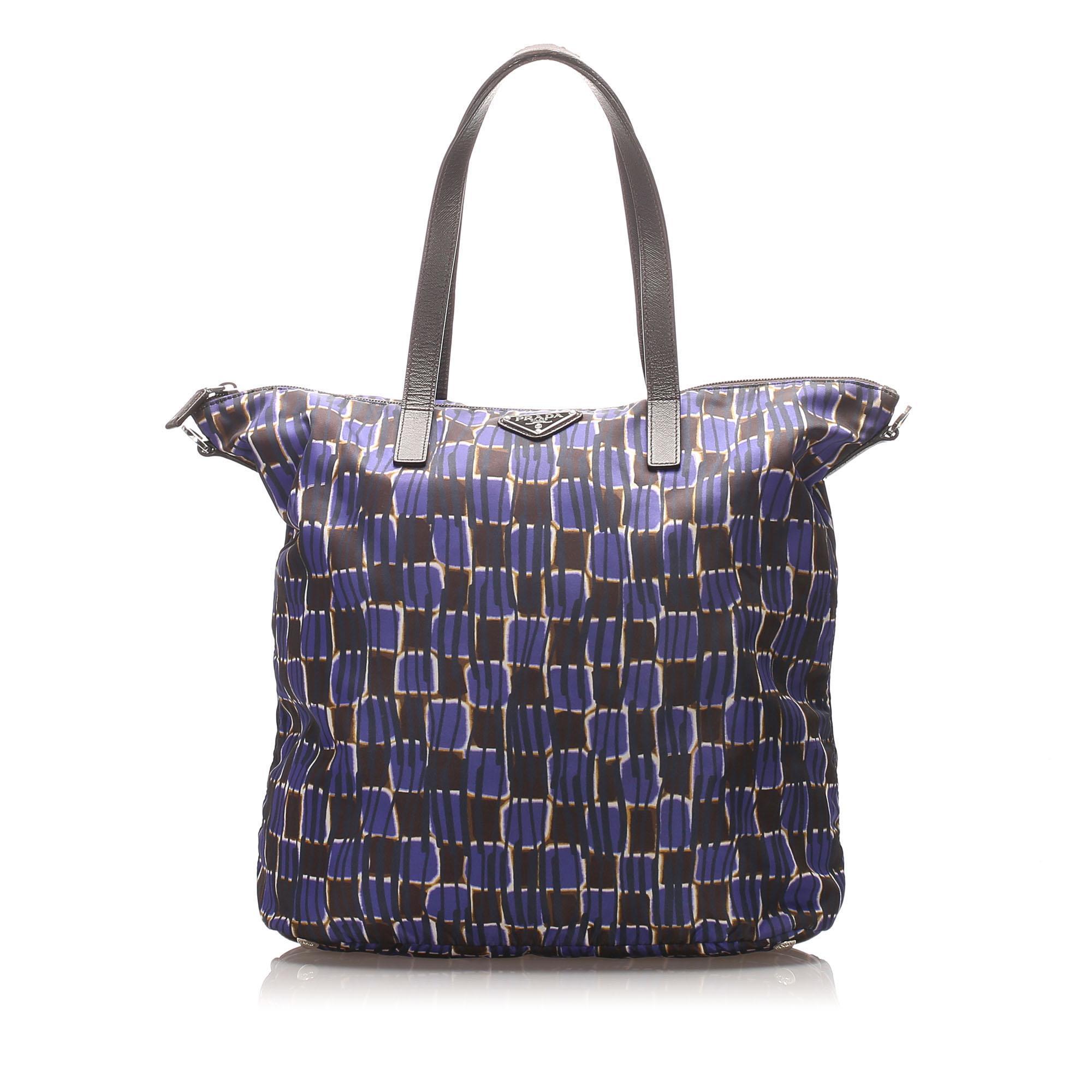 Prada Tessuto Stampato Tote (SHG-10238)