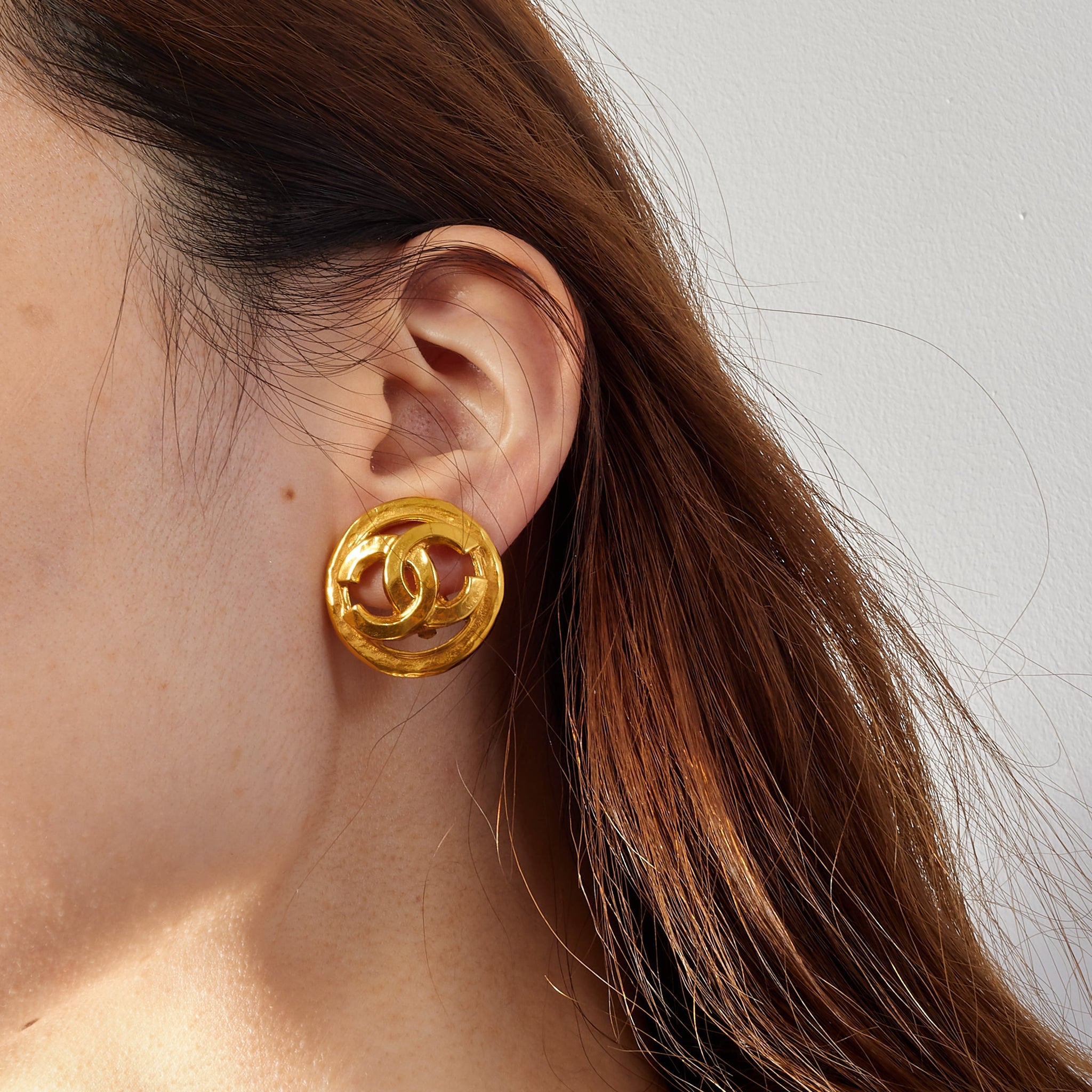 Chanel Vintage Gold CC Clip On Earrings