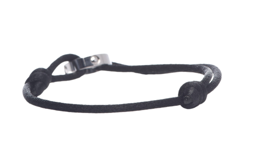 LOUIS VUITTON 18k Empreinte Lace Bracelet White Gold