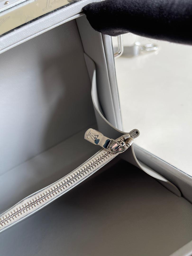 LV Soft Trunk Monogram Canvas For Mtlm, Bags, Shoulder And Crossbody Bags 9.8in/25cm LV