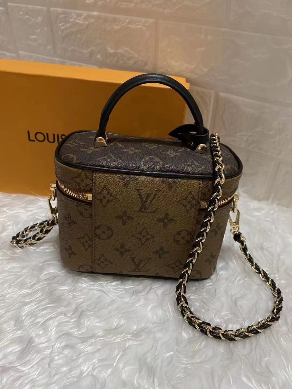 LV Vanity PM Monogram And Monogram Reverse Canvas By Nicolas Ghesquiere For Womtlm,  Shoulder And Crossbody Bags 7.5in/19cm LV M42264