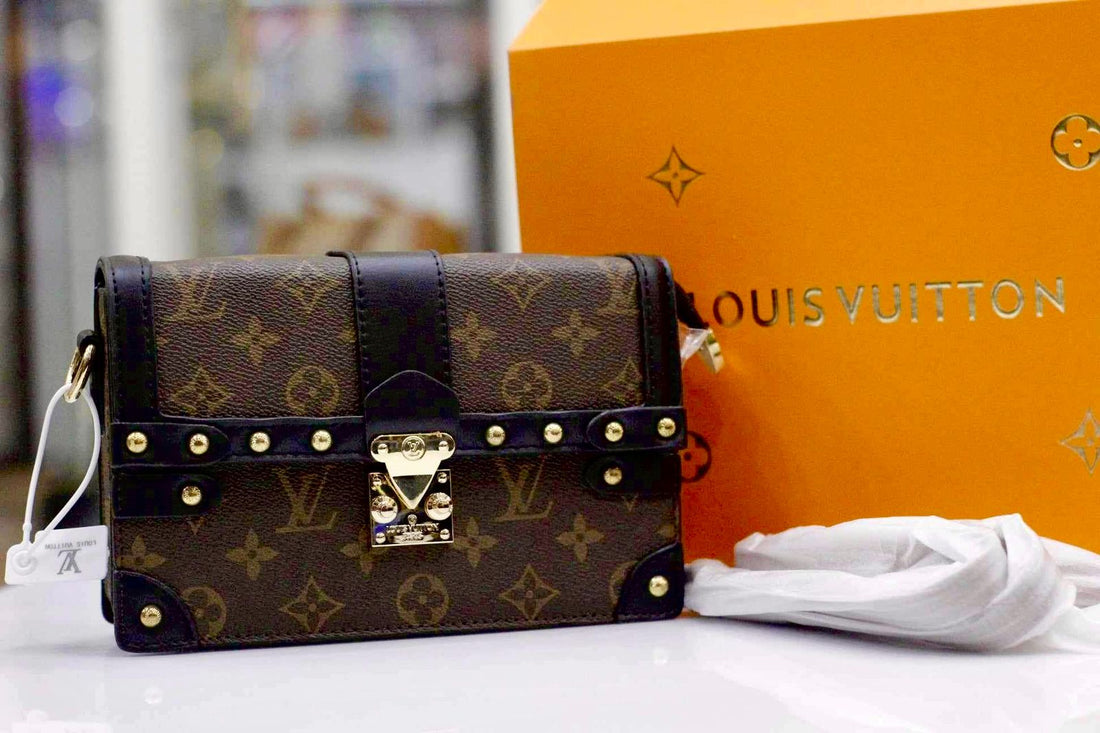 Louis Vuitton Crossbody Bag  Premium Quality & Timeless Elegance (Black)