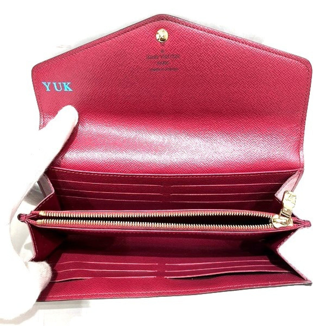 Louis Vuitton    Wallet (Bi-Fold)