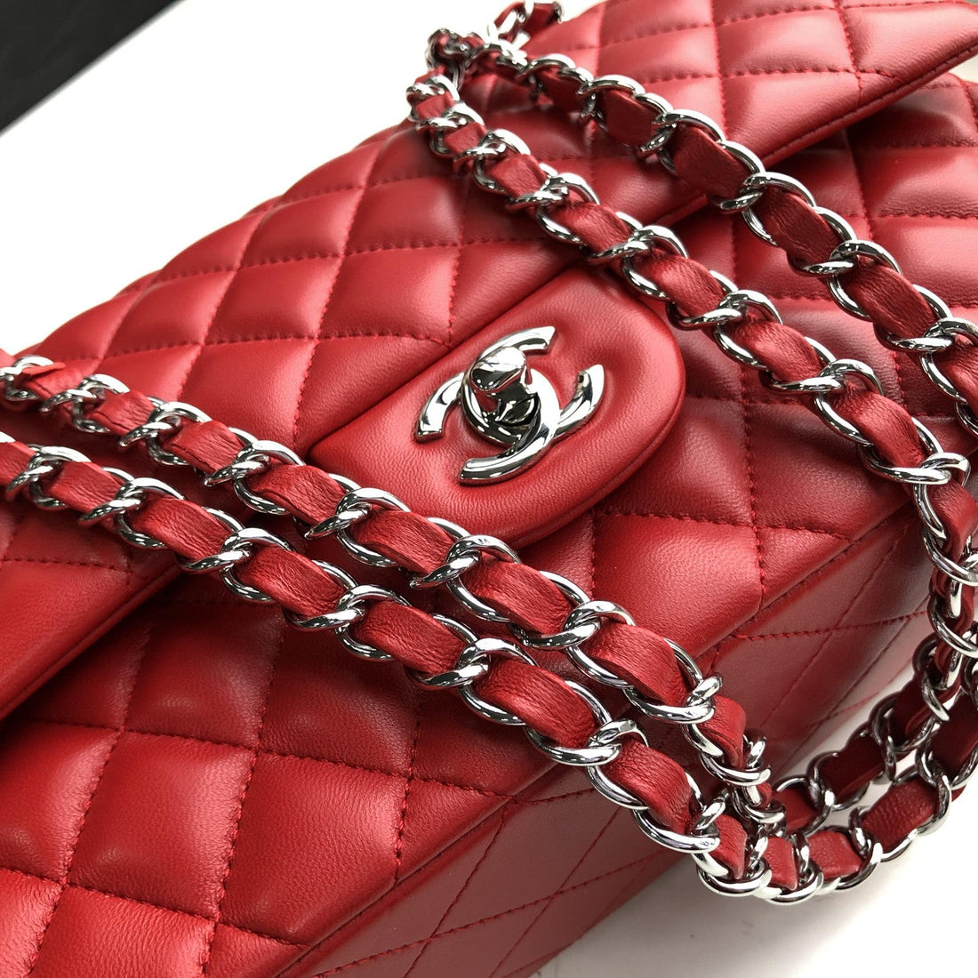 Chanel - Luxury Bag - CHL - 779
