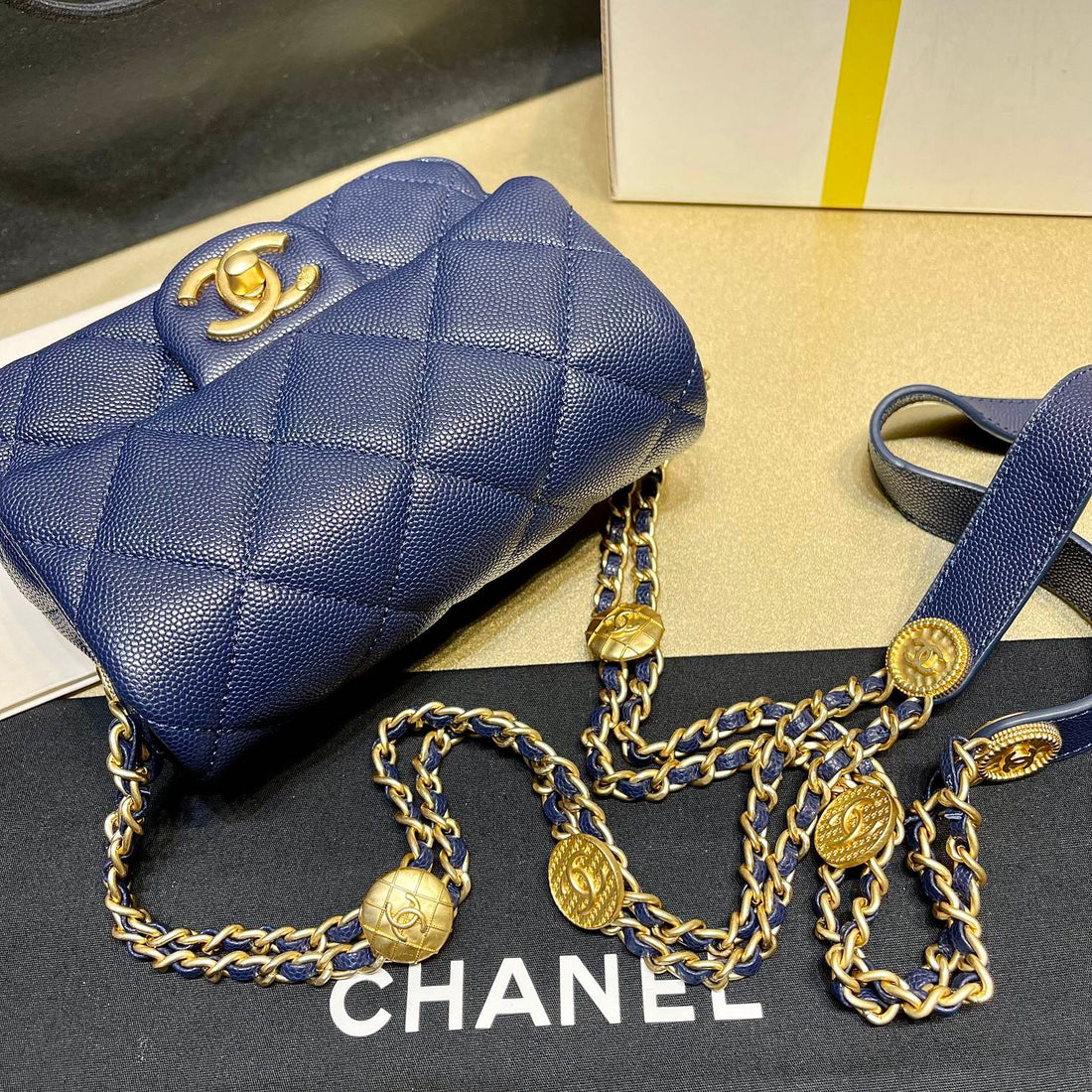 Chanel - Luxury Bag - CHL - 733