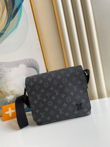 LV District PM Monogram Eclipse Canvas For Mtlm, Bags, Shoulder And Crossbody Bags 9.8in/25cm LV M44000